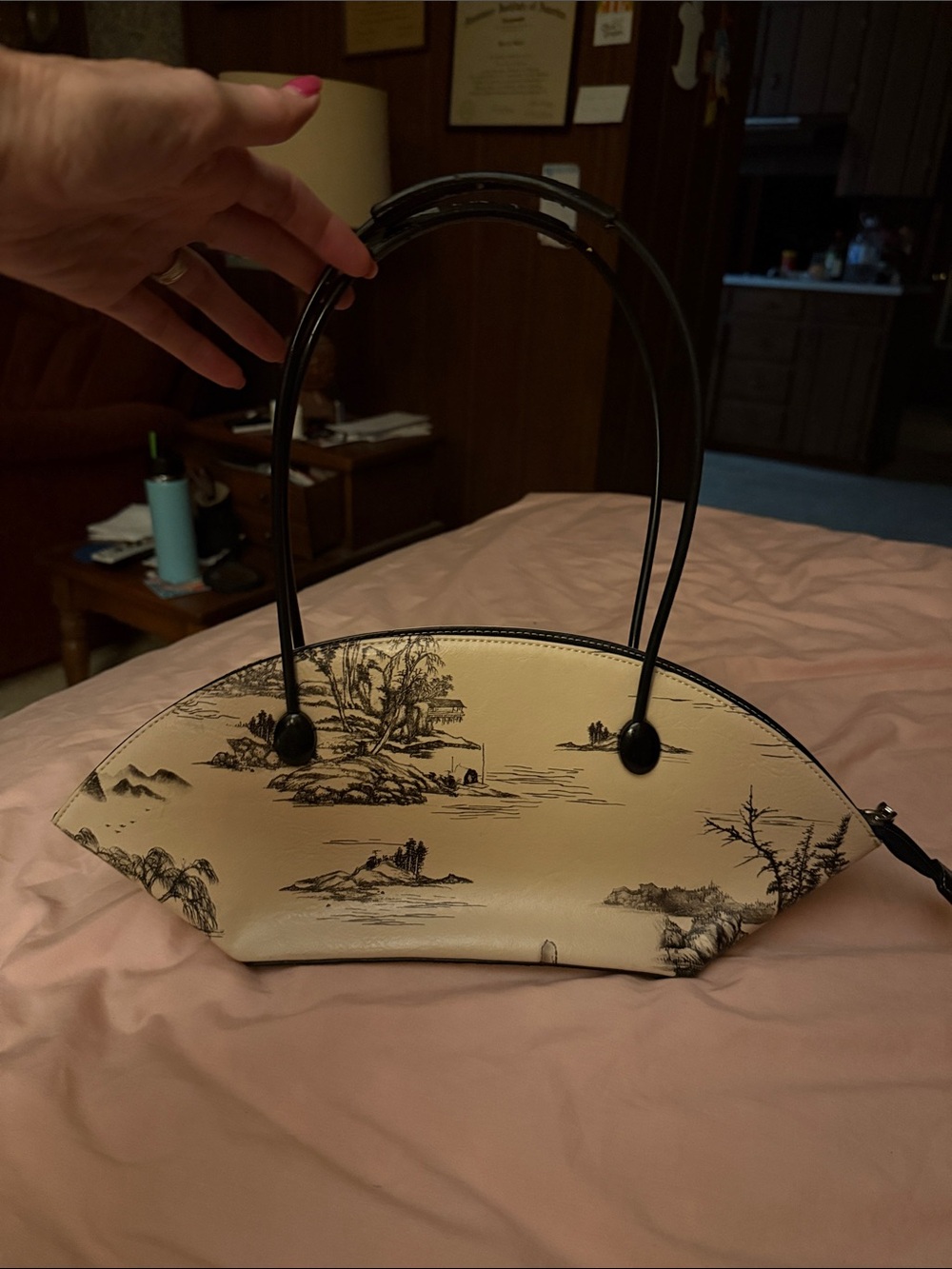 vintage 1970s Scenic Asian Landscape Handbag- Structured Vinyl purse w/bla handl
